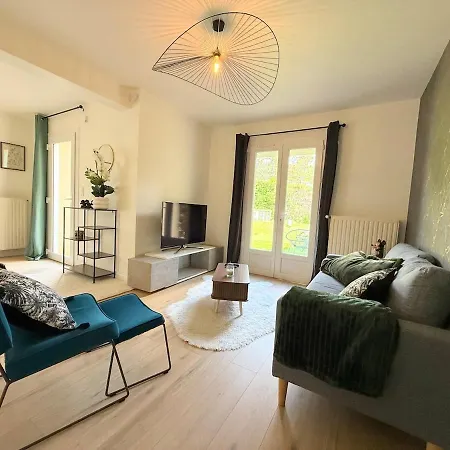 Le Cocon De Vabre, Maison Calme Hébergement de vacances