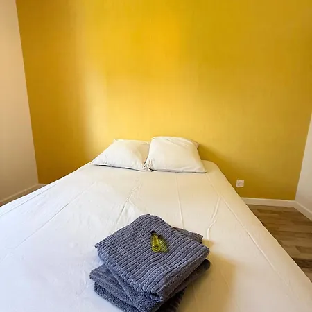 Le Cocon De Vabre, Maison Calme Hébergement de vacances